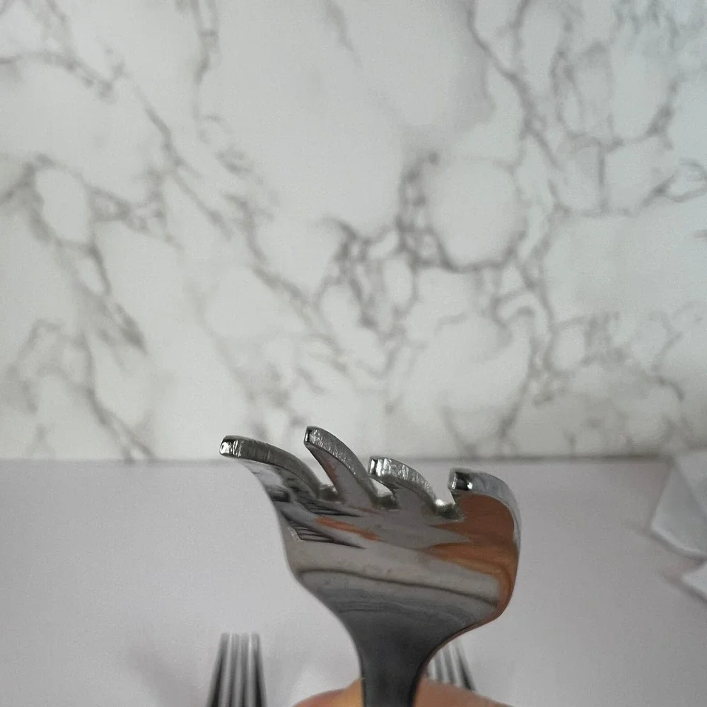 Set of 3 Oneida Apollo 18/10 Pierced‎ Circles Glossy Dinner Forks Silverware